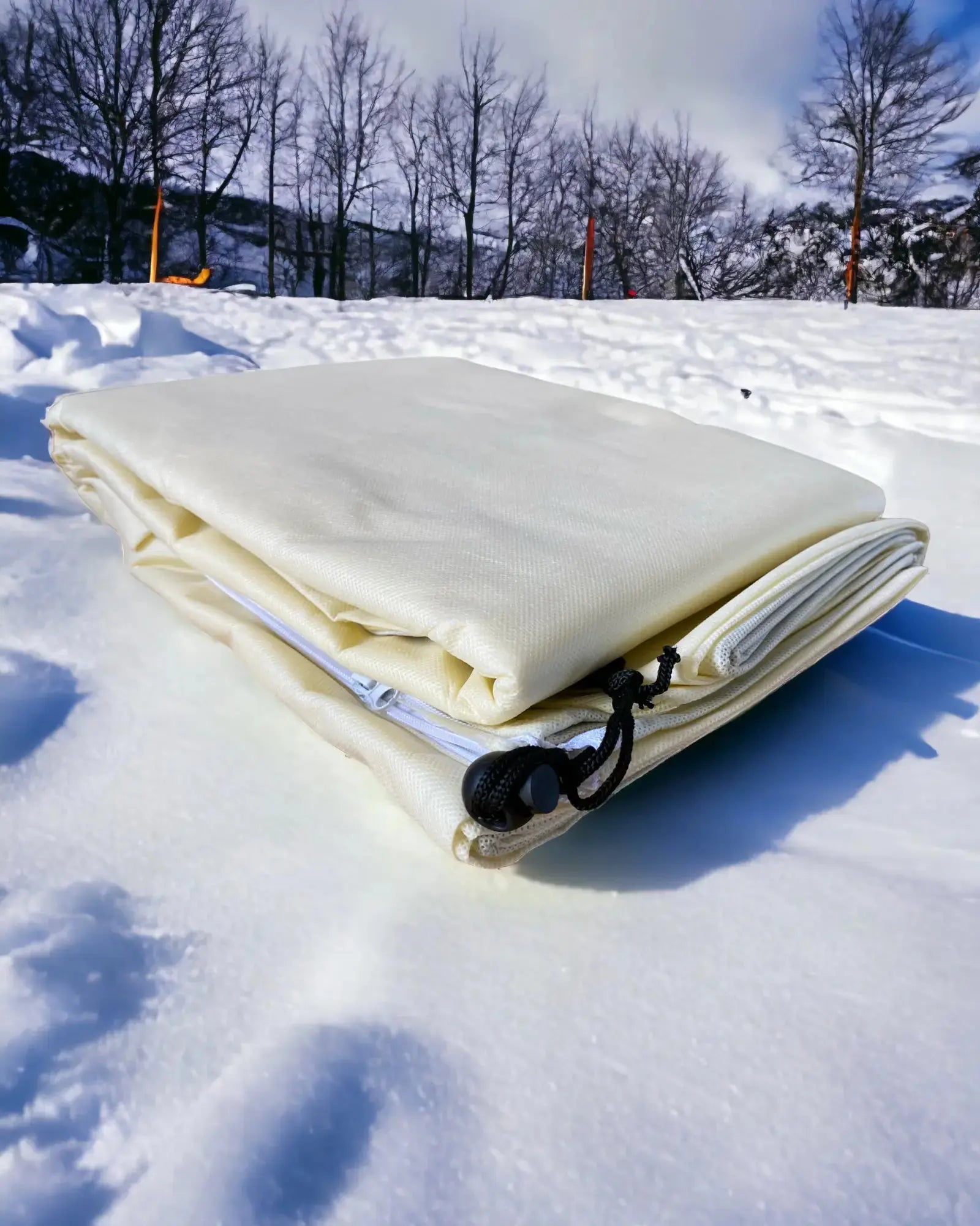 Frost- &amp;  Winterschutzvlies - Robuste Pflanzenabdeckung mit Reiẞverschluss - Image 