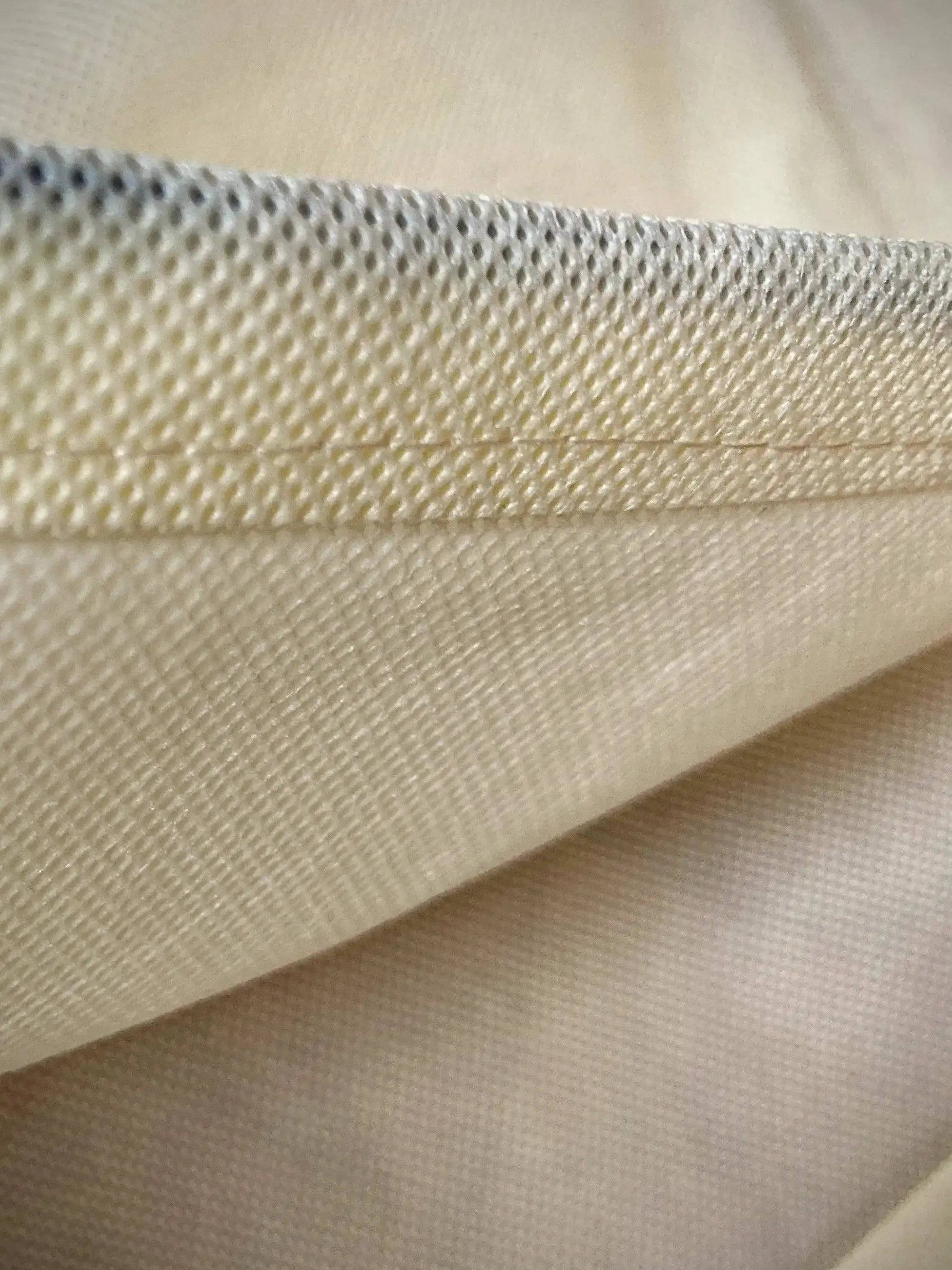 Frost- & Winterschutzvlies - Robuste Pflanzenabdeckung mit Reiẞverschluss - Image