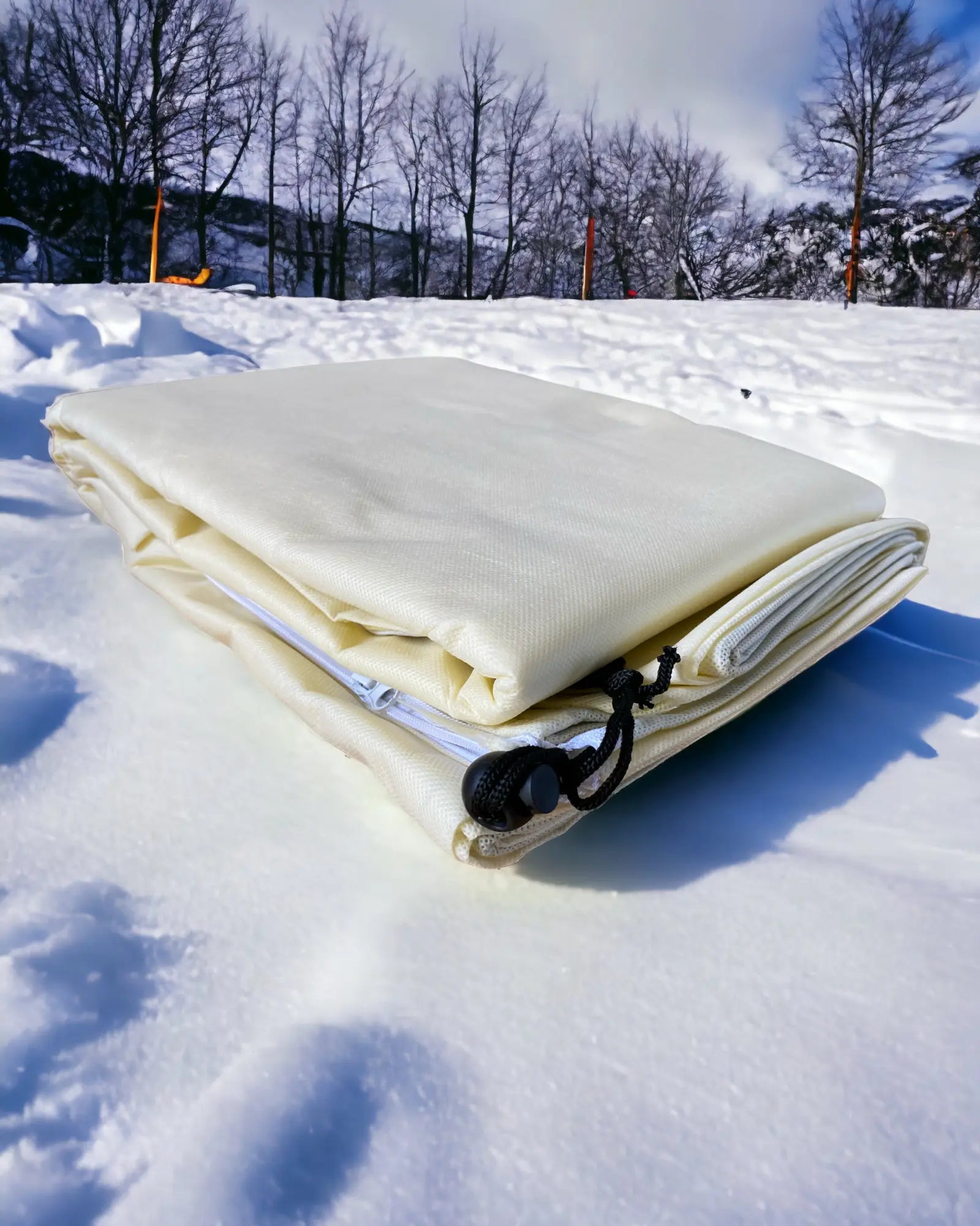 Frost- & Winterschutzvlies - Robuste Pflanzenabdeckung mit Reiẞverschluss - Image